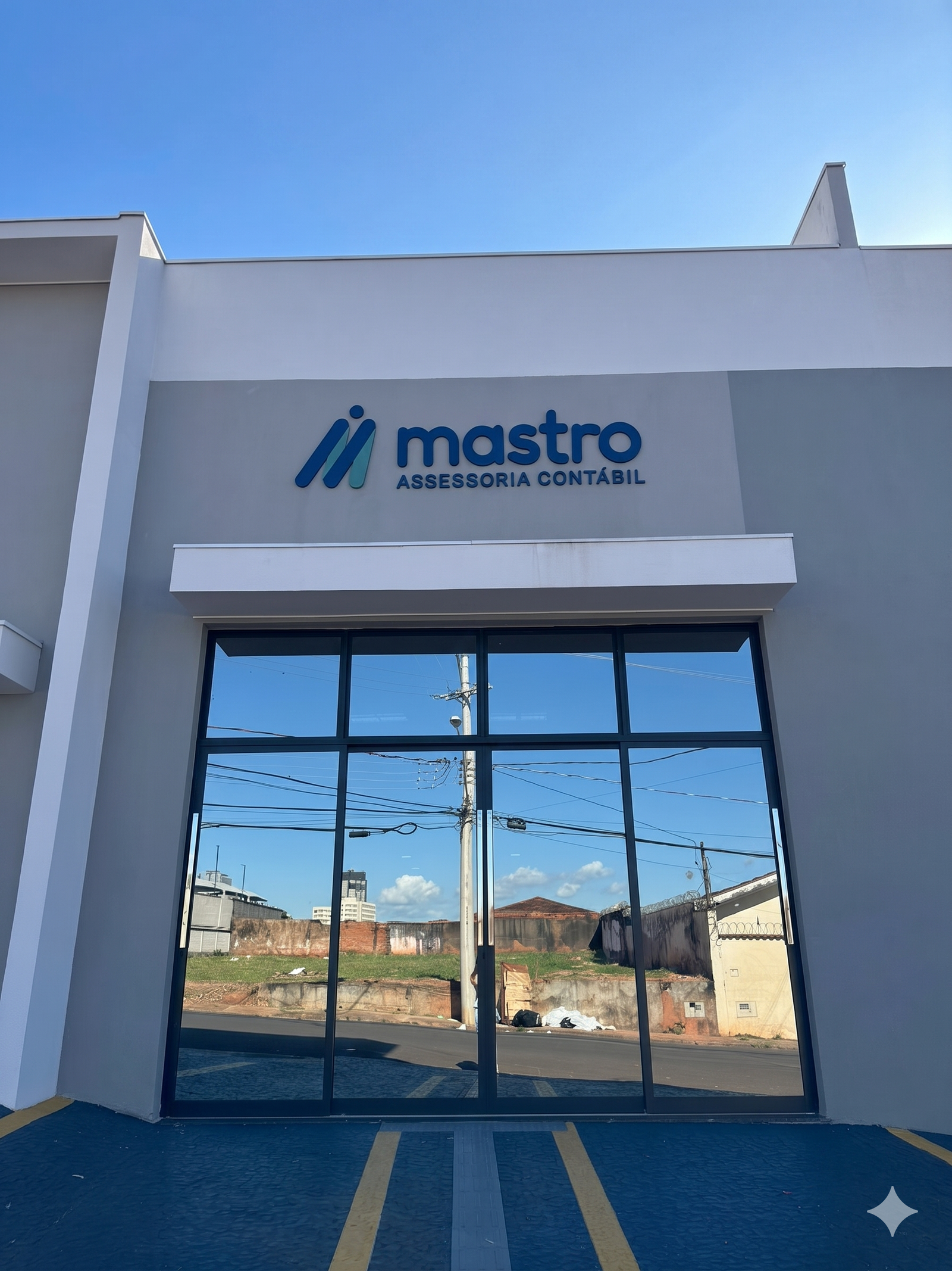 Fachada Mastro